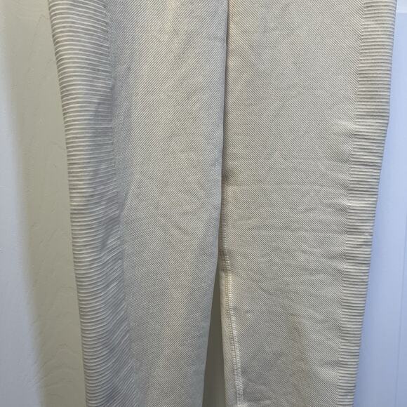 Aerie Offline seamless‎ 7/8 legging cream/yellow XS/TP - Picture 2 of 10